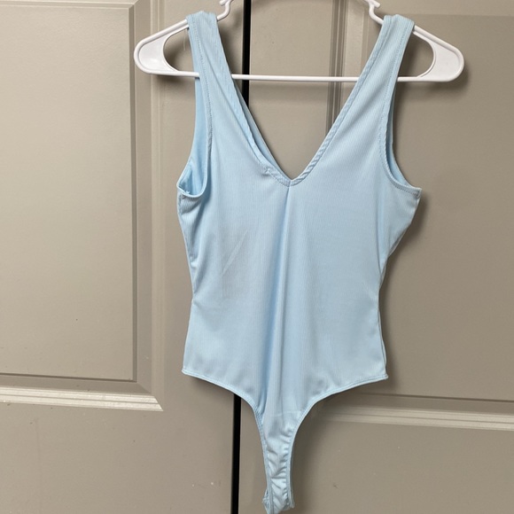 Baby blue bodysuit - Picture 2 of 5
